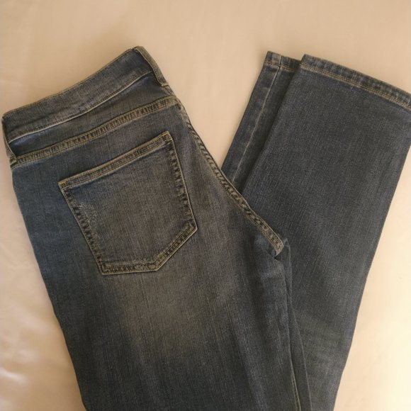NWT Banana Republic Denim Girlfriend Jean Distress - Picture 3 of 13